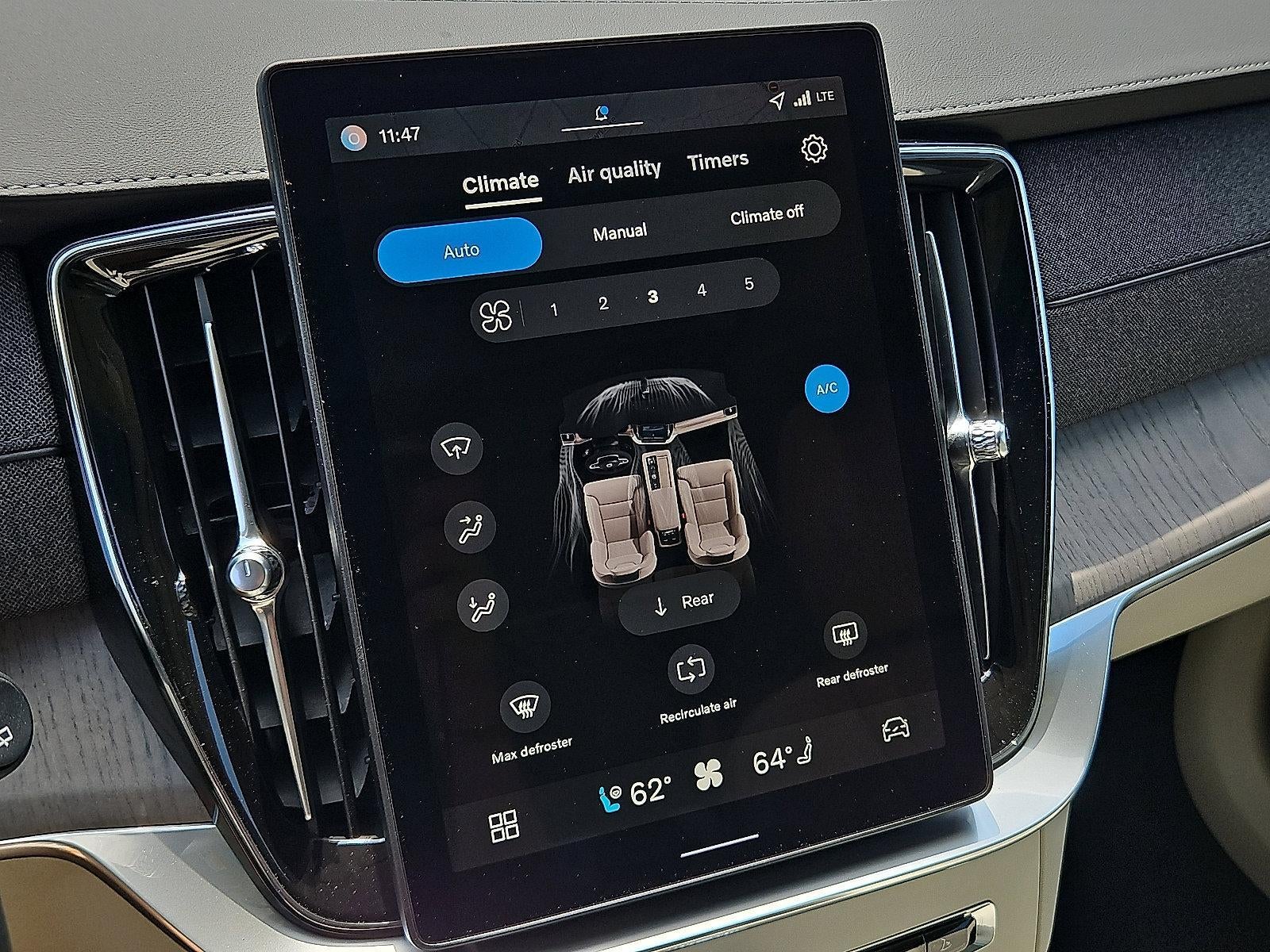 2026 Volvo XC90 Plug-In Hybrid T8 AWD Ultra 7-Seater