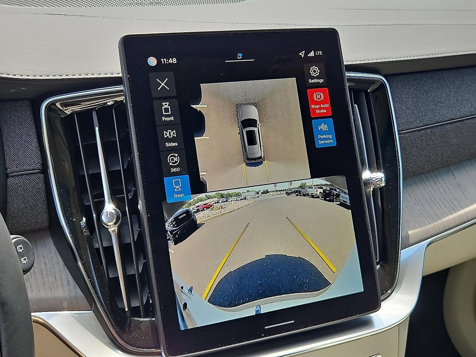2026 Volvo XC90 Plug-In Hybrid T8 AWD Ultra 7-Seater