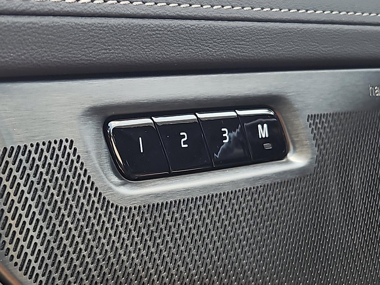 2026 Volvo XC90 Plug-In Hybrid T8 AWD Ultra 7-Seater