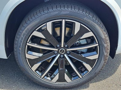 2026 Volvo XC90 Plug-In Hybrid T8 AWD Ultra 7-Seater