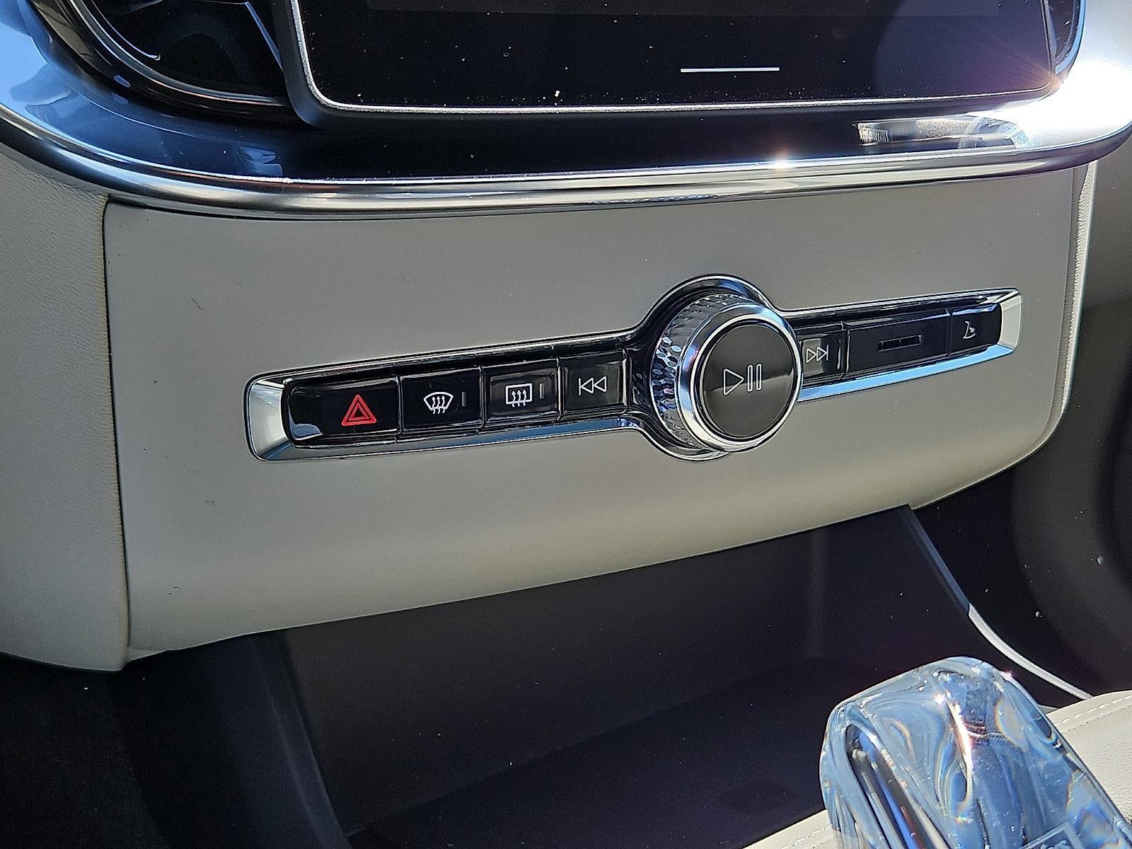 2026 Volvo XC90 Plug-In Hybrid T8 AWD Ultra 7-Seater
