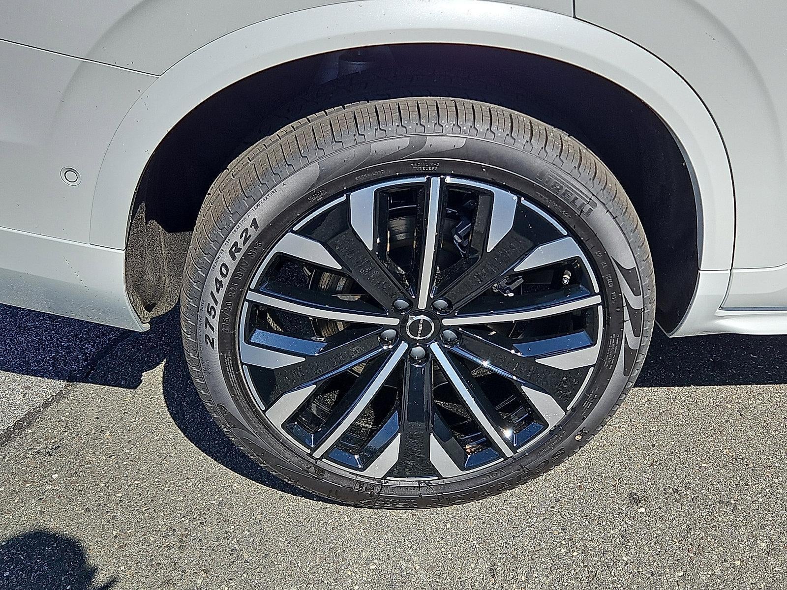 2026 Volvo XC90 Plug-In Hybrid T8 AWD Ultra 7-Seater