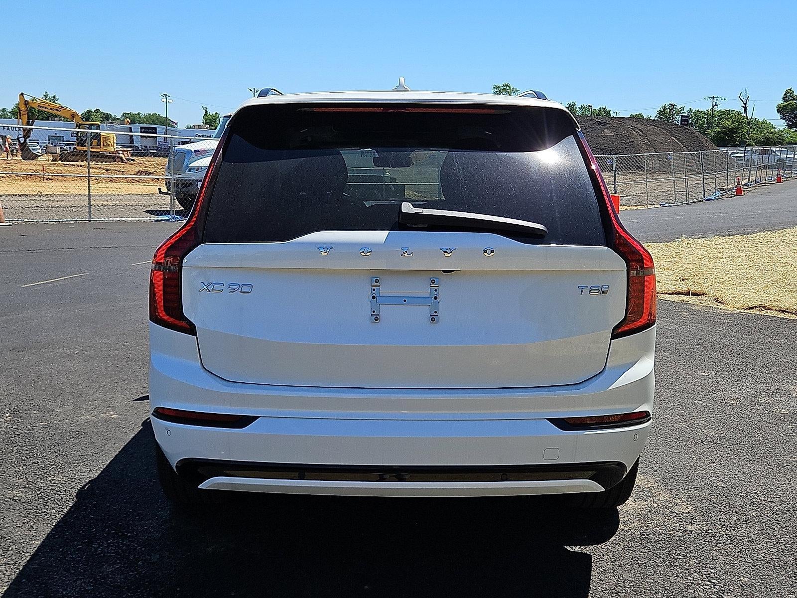 2026 Volvo XC90 Plug-In Hybrid T8 AWD Ultra Dark Theme 7-Seater