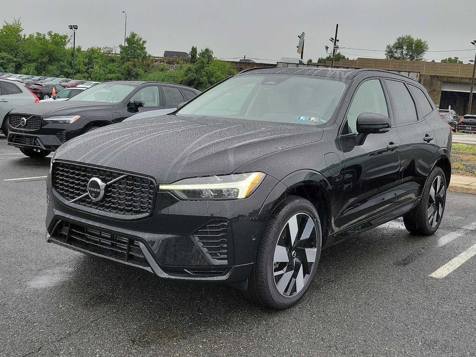 2025 Volvo XC60 Plug-In Hybrid T8 AWD Plus