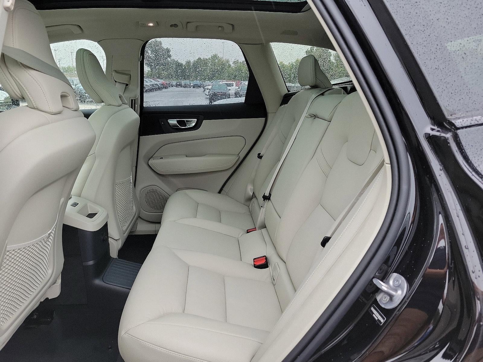 2025 Volvo XC60 Plug-In Hybrid T8 AWD Plus