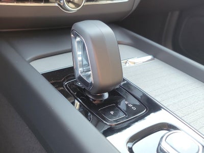 2025 Volvo XC60 Plug-In Hybrid T8 AWD Plus