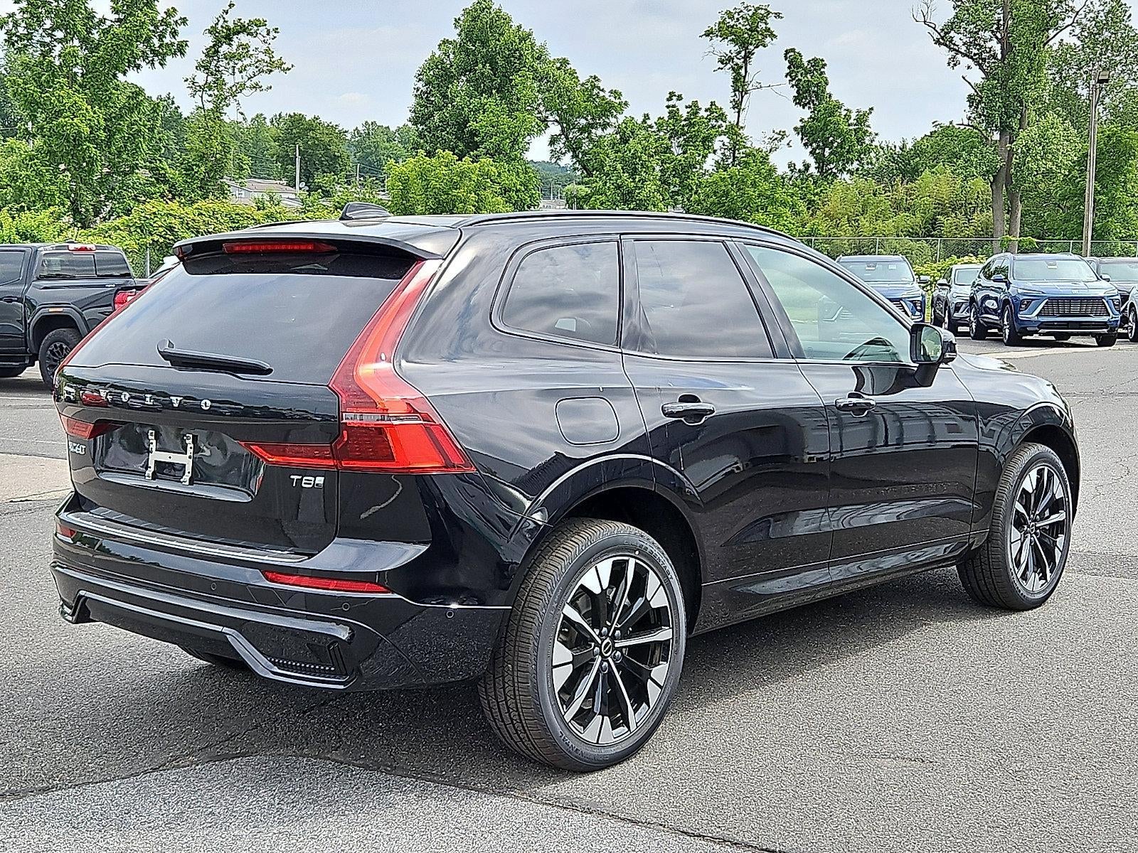 2026 Volvo XC60 Plug-In Hybrid T8 AWD Plus