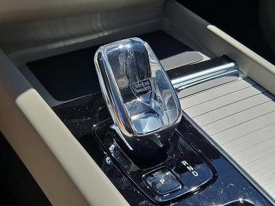 2026 Volvo XC60 Plug-In Hybrid T8 AWD Ultra