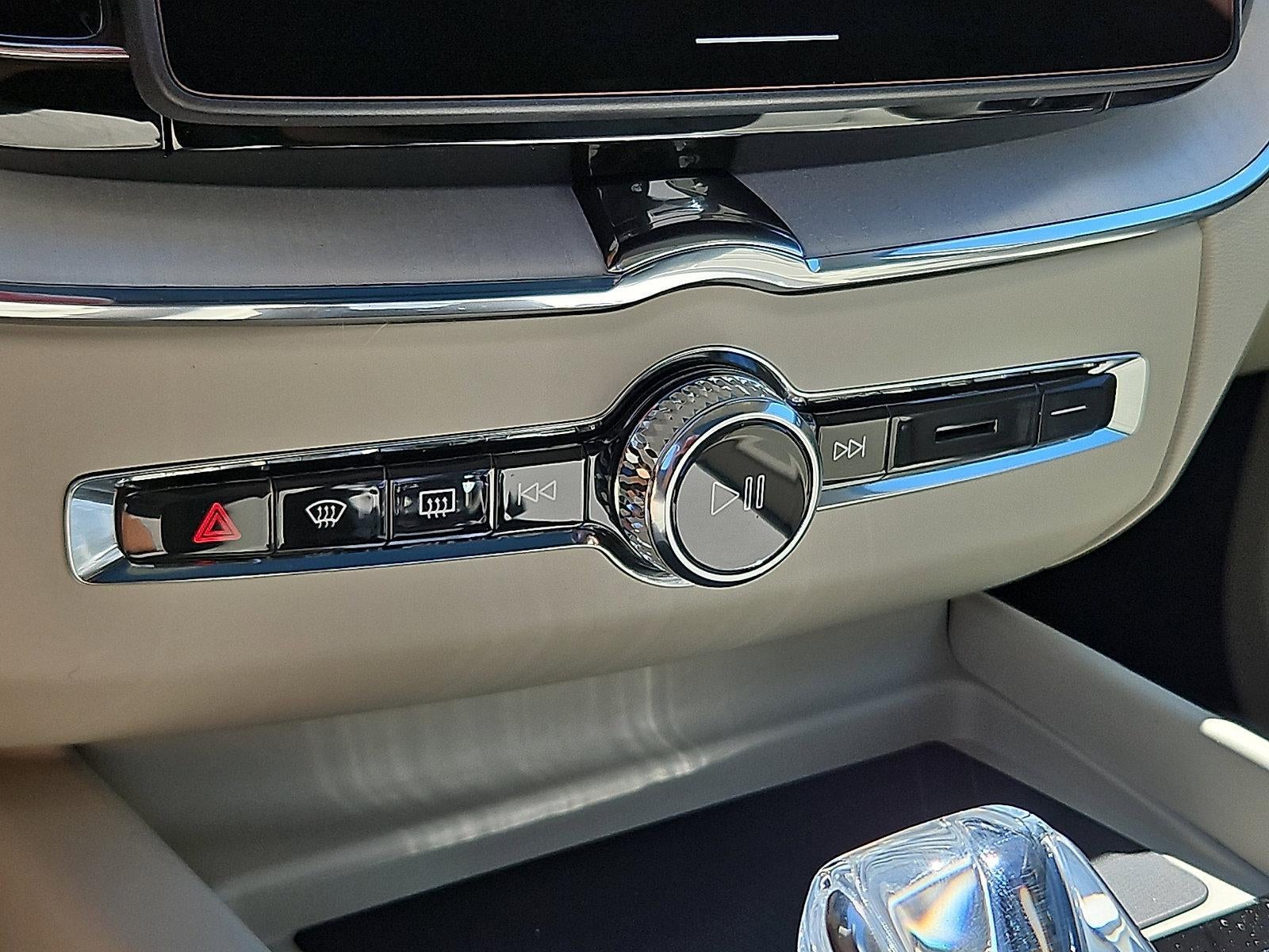 2026 Volvo XC60 Plug-In Hybrid T8 AWD Ultra
