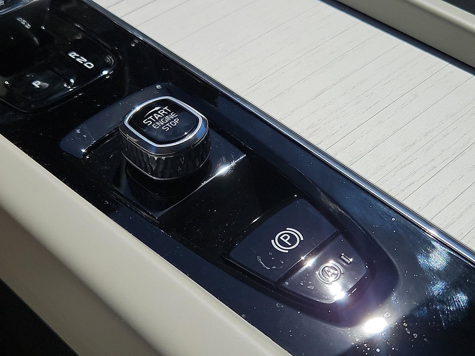 2026 Volvo XC60 Plug-In Hybrid T8 AWD Ultra