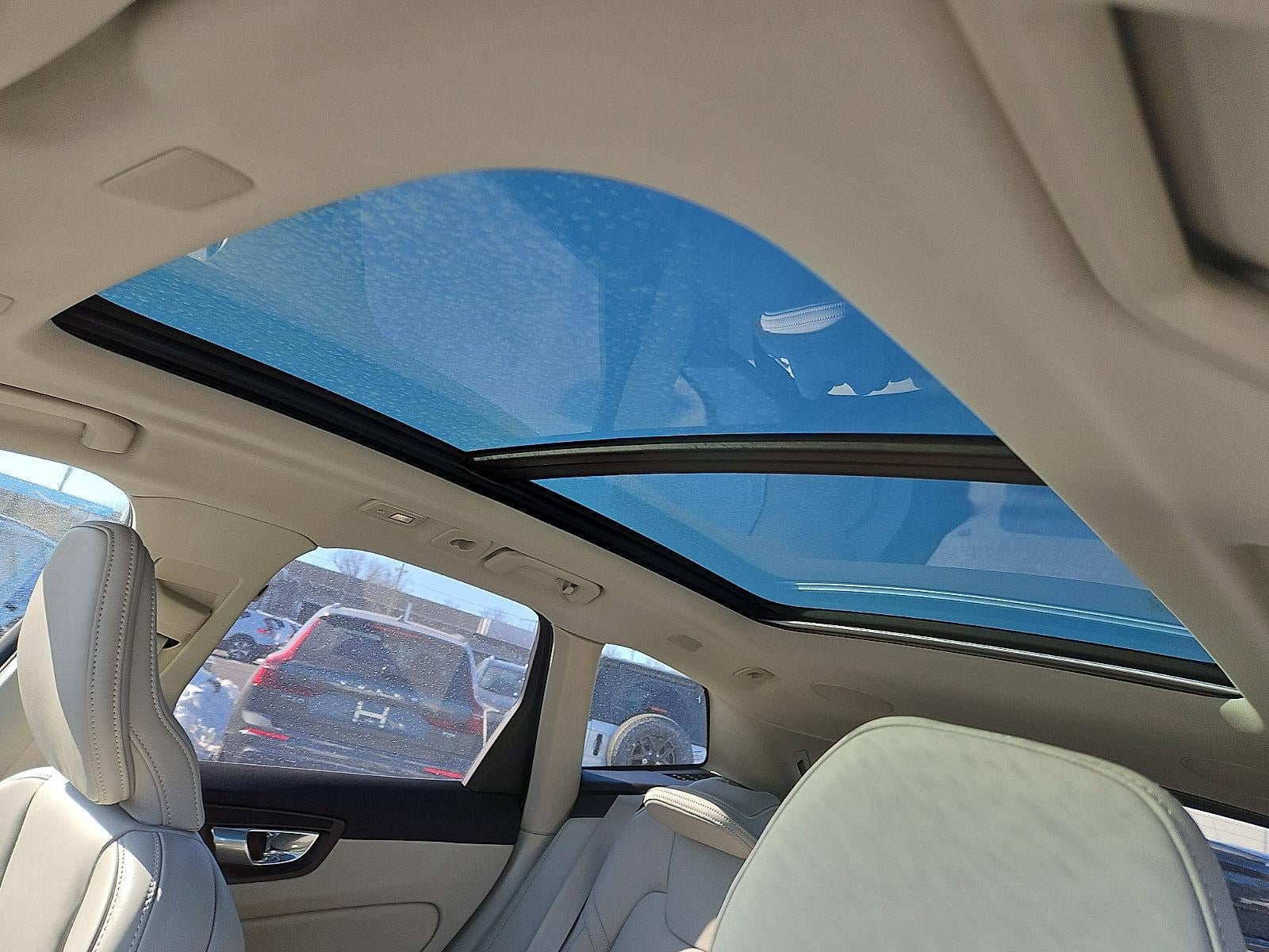 2026 Volvo XC60 Plug-In Hybrid T8 AWD Ultra