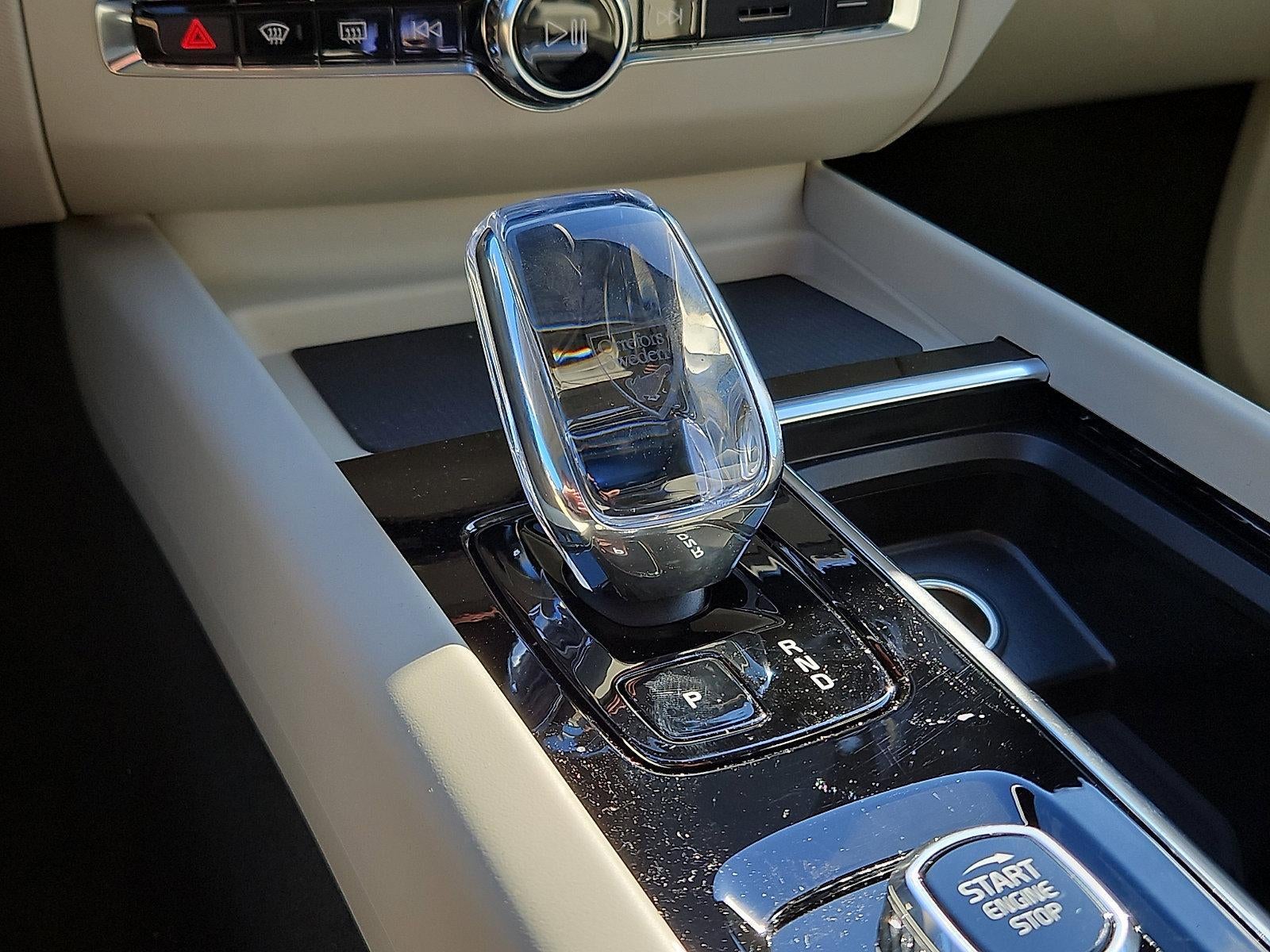 2026 Volvo XC60 Plug-In Hybrid T8 AWD Ultra