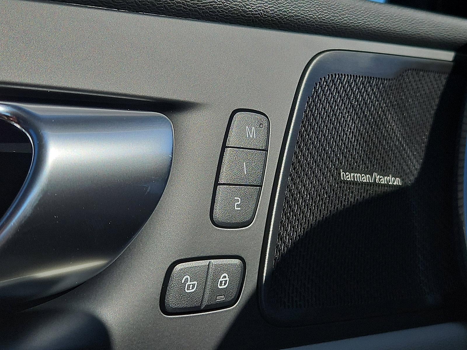 2026 Volvo XC60 Plug-In Hybrid T8 AWD Ultra