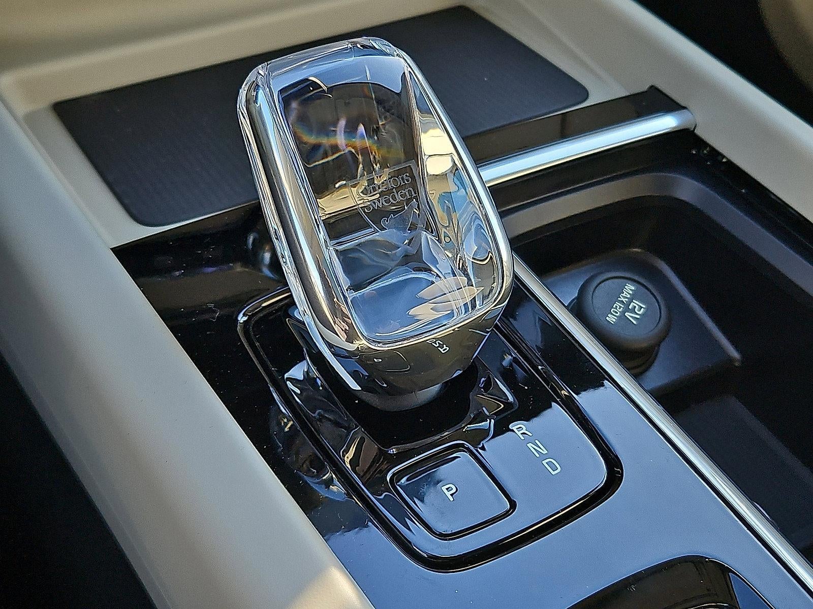 2026 Volvo XC60 Plug-In Hybrid T8 AWD Ultra