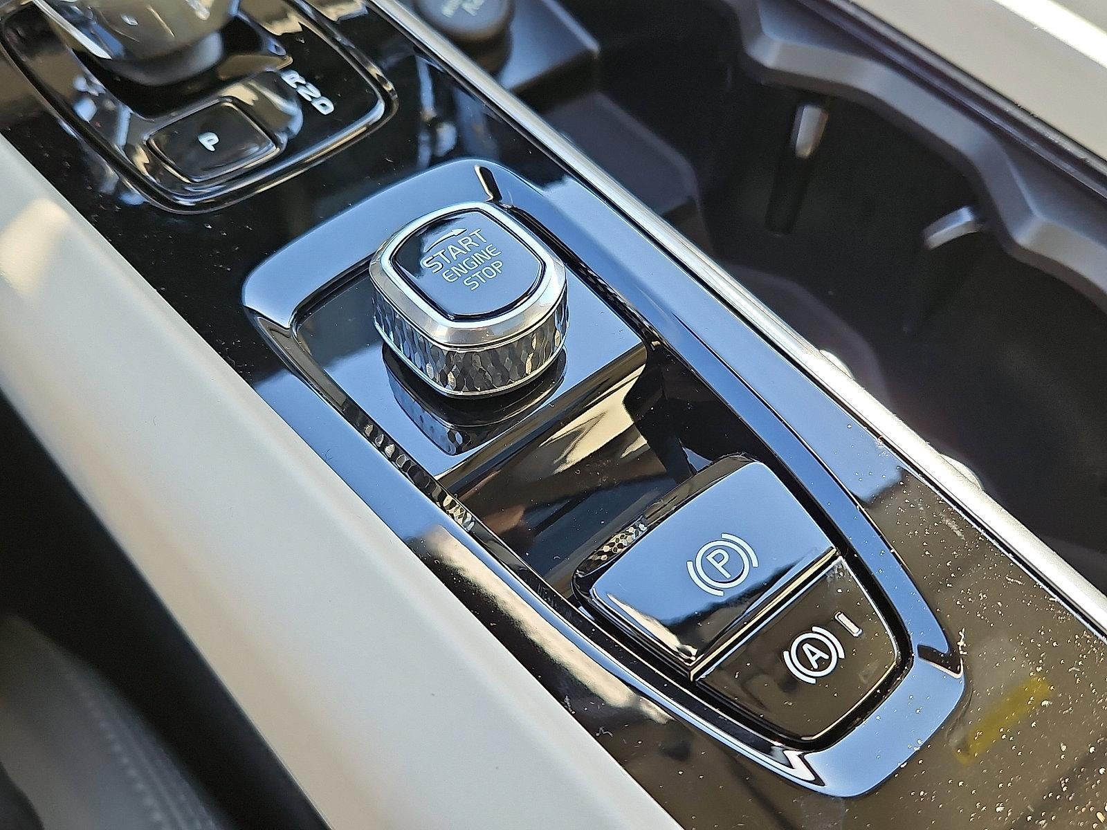 2026 Volvo XC60 Plug-In Hybrid T8 AWD Ultra