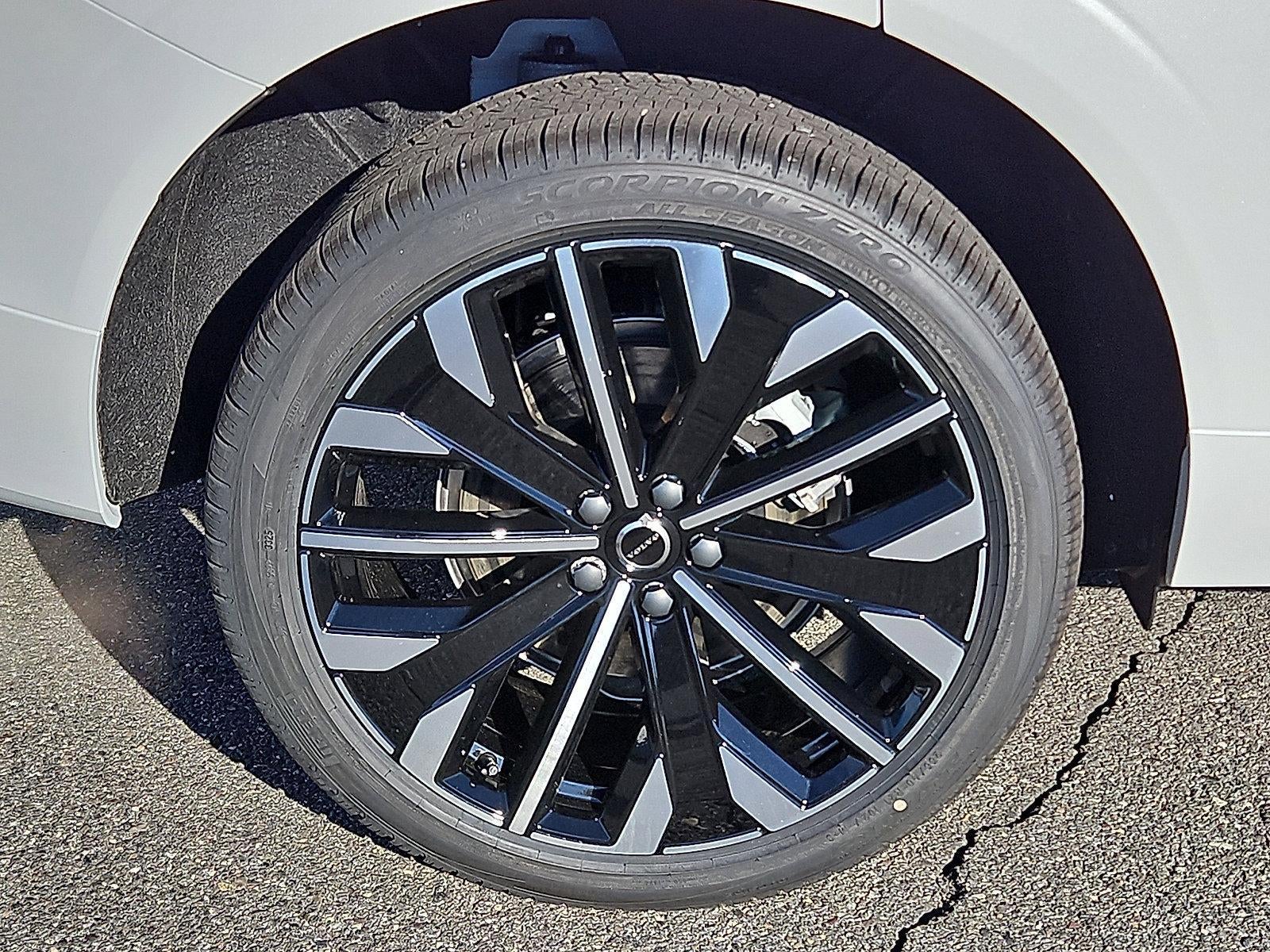 2026 Volvo XC60 Plug-In Hybrid T8 AWD Ultra