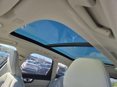 2026 Volvo XC60 Plug-In Hybrid T8 AWD Ultra