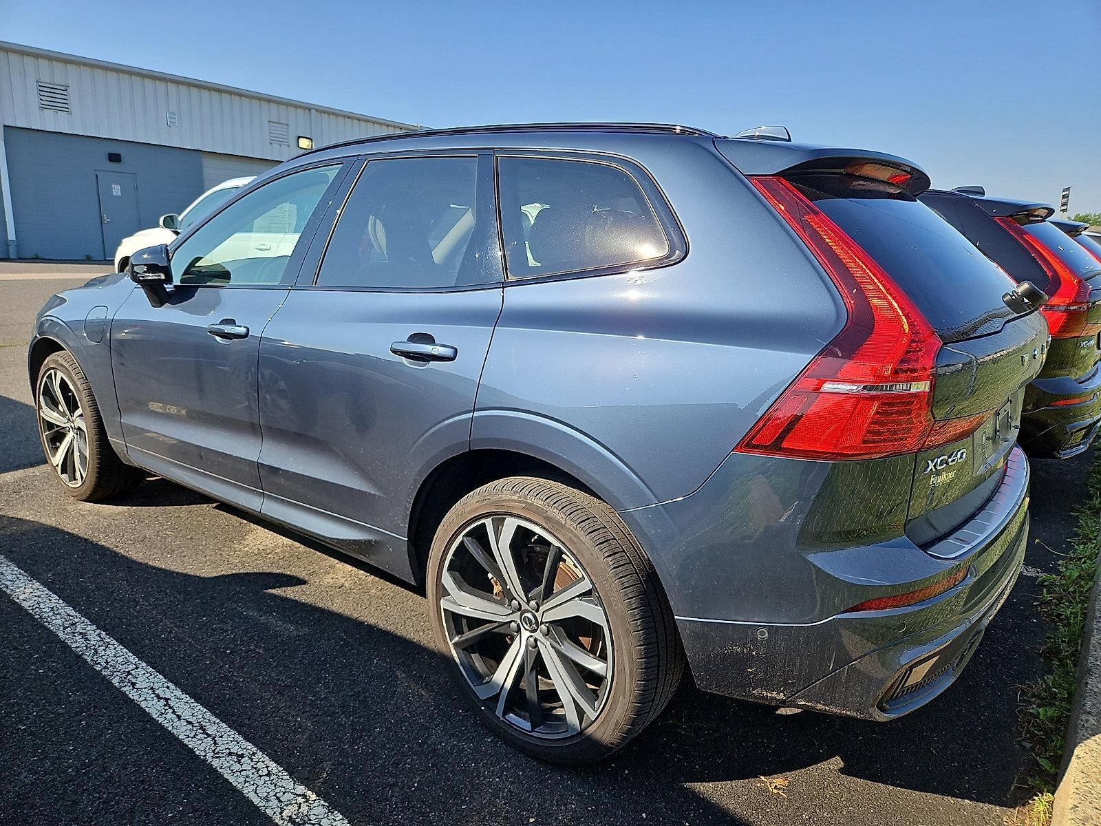 2025 Volvo XC60 Plug-In Hybrid T8 AWD Ultra
