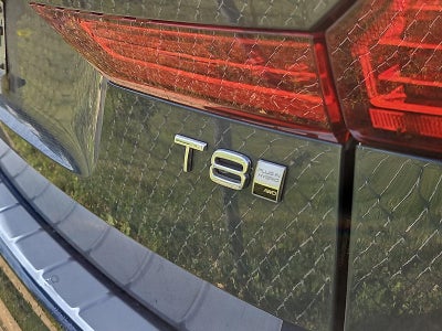 2025 Volvo XC60 Plug-In Hybrid T8 AWD Ultra