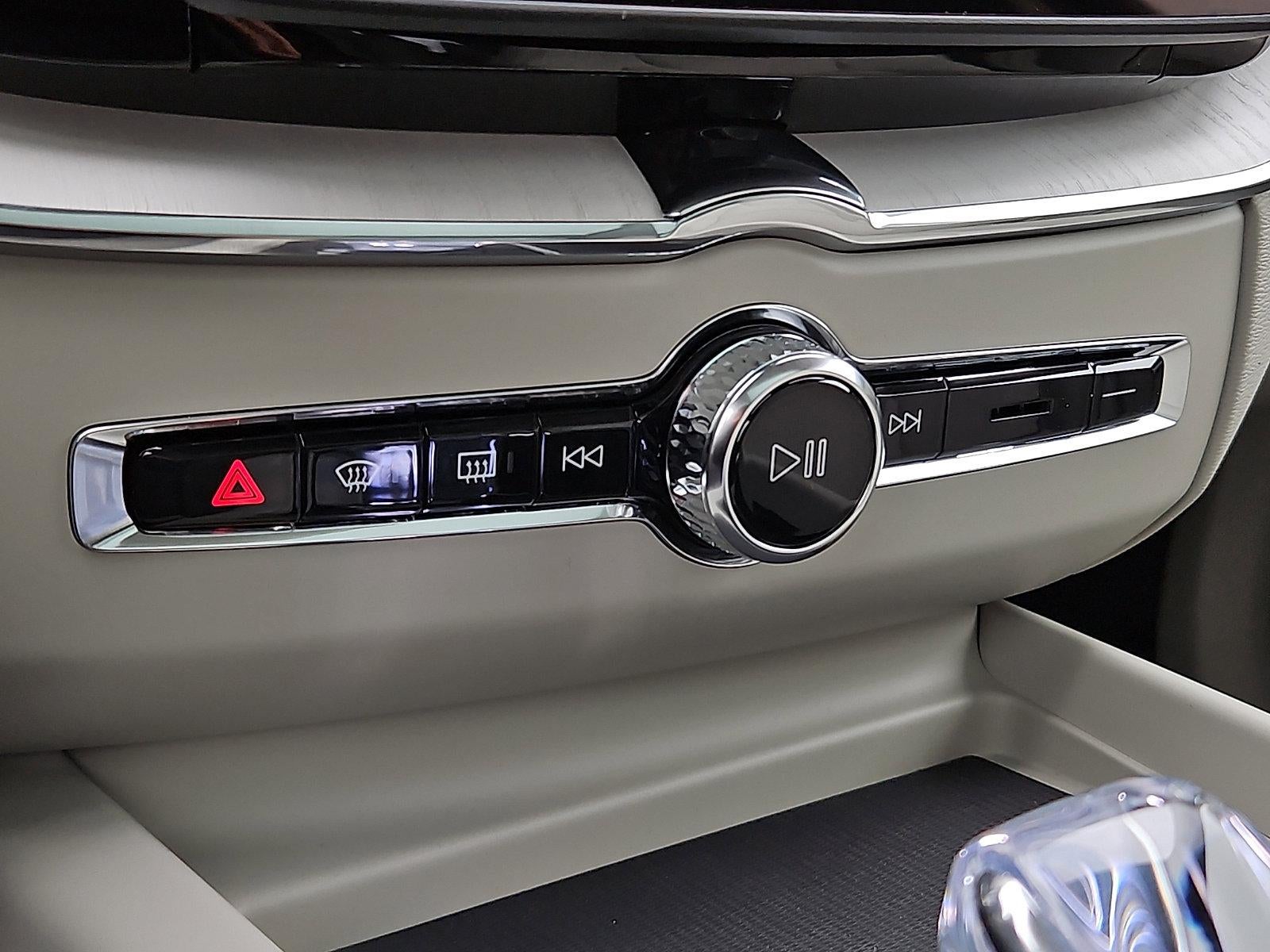2026 Volvo XC60 Plug-In Hybrid T8 AWD Ultra