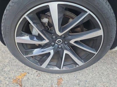 2024 Volvo XC90 B5 AWD Plus Bright Theme 7P