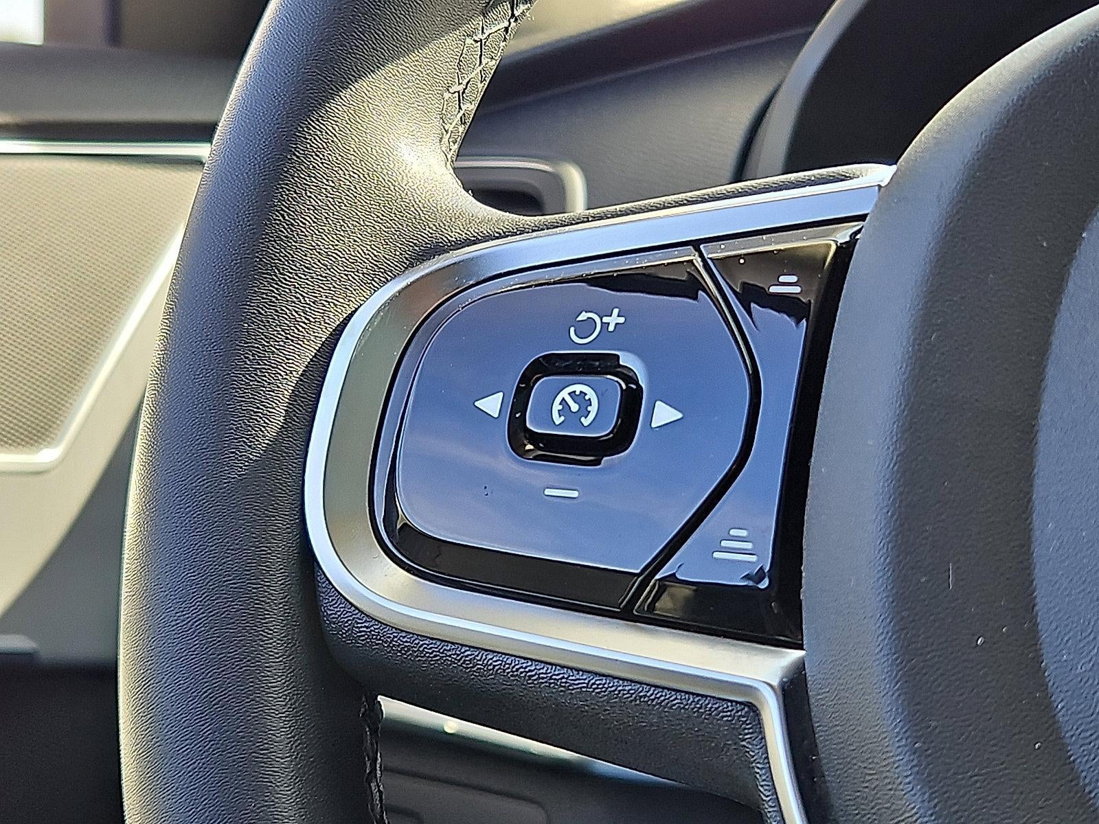 2024 Volvo XC90 B5 AWD Core Bright Theme 7P