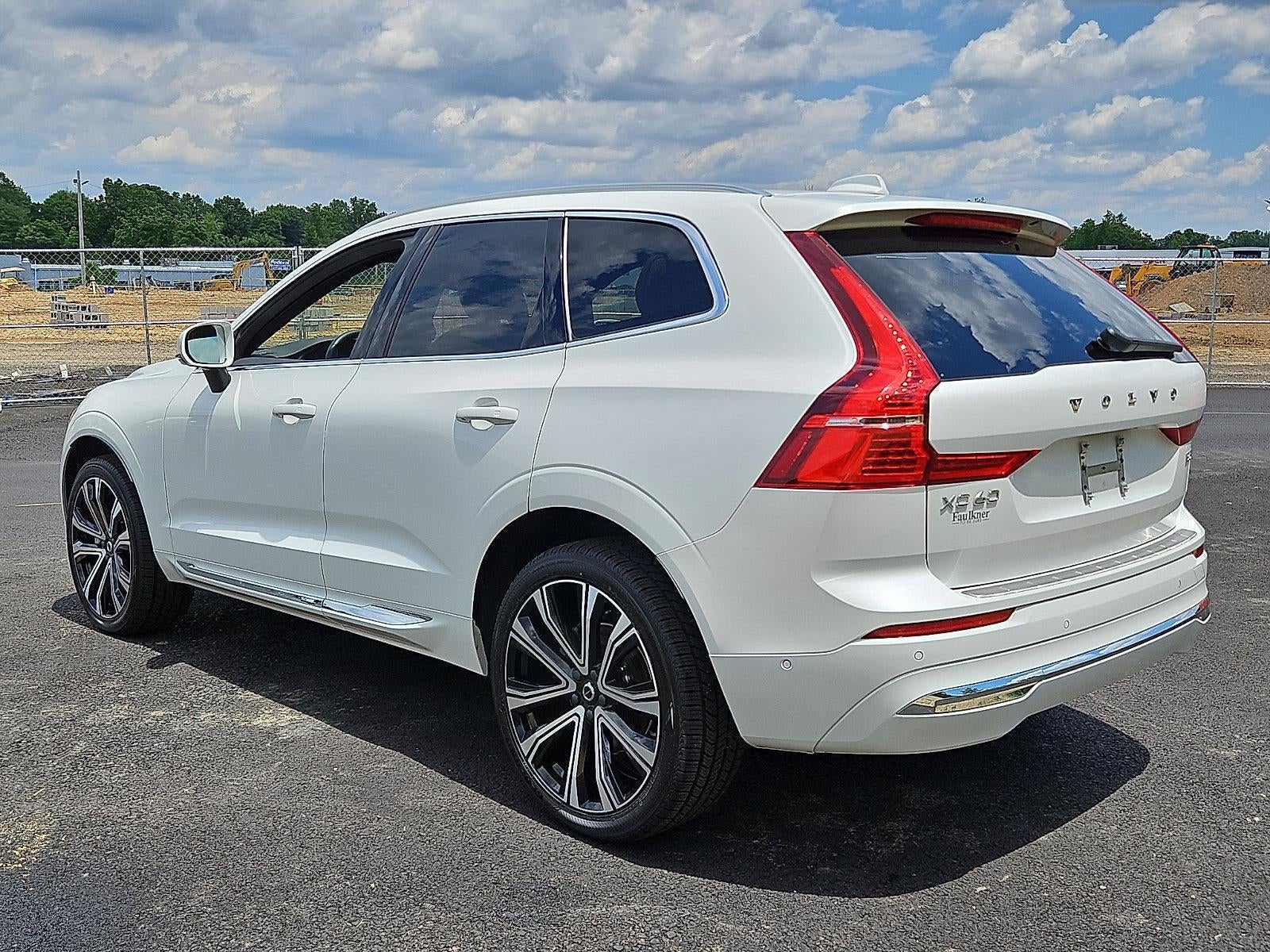 2023 Volvo XC60 B5 AWD Ultimate Bright Theme