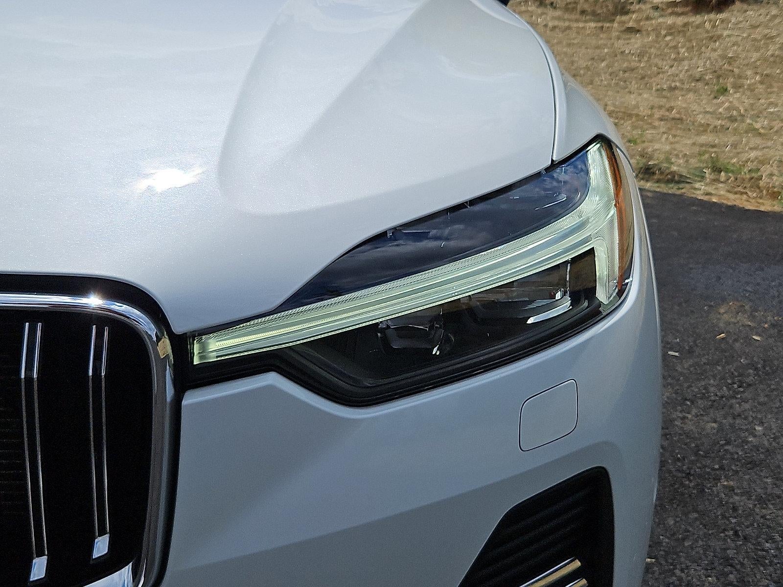 2023 Volvo XC60 B5 AWD Ultimate Bright Theme