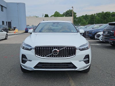 2023 Volvo XC60 B5 AWD Ultimate Bright Theme