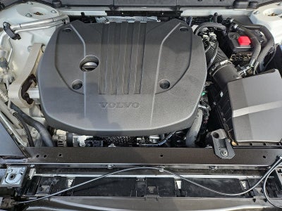2023 Volvo XC60 B5 AWD Ultimate Bright Theme