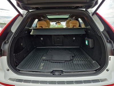 2023 Volvo XC60 B5 AWD Ultimate Bright Theme