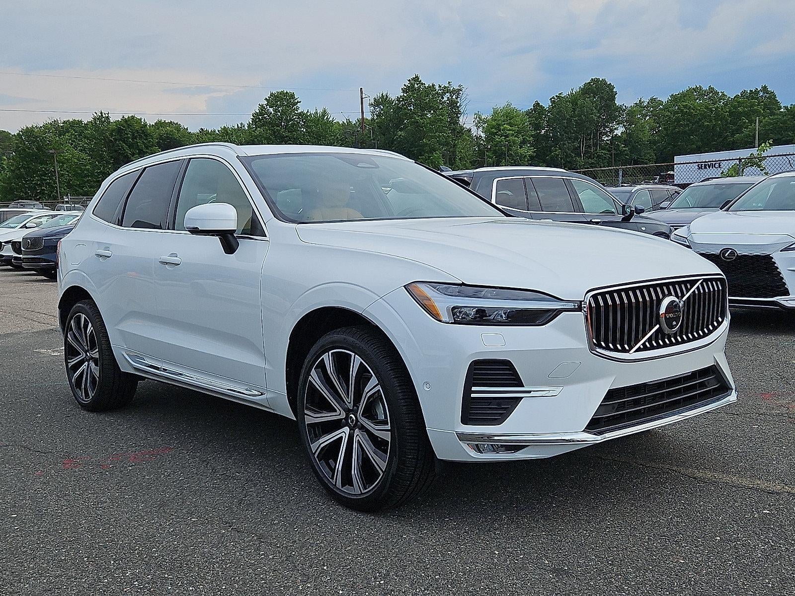 2023 Volvo XC60 B5 AWD Ultimate Bright Theme