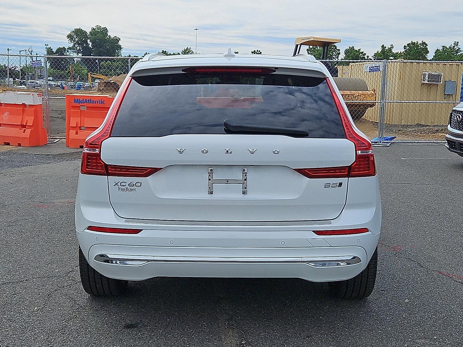 2023 Volvo XC60 B5 AWD Ultimate Bright Theme