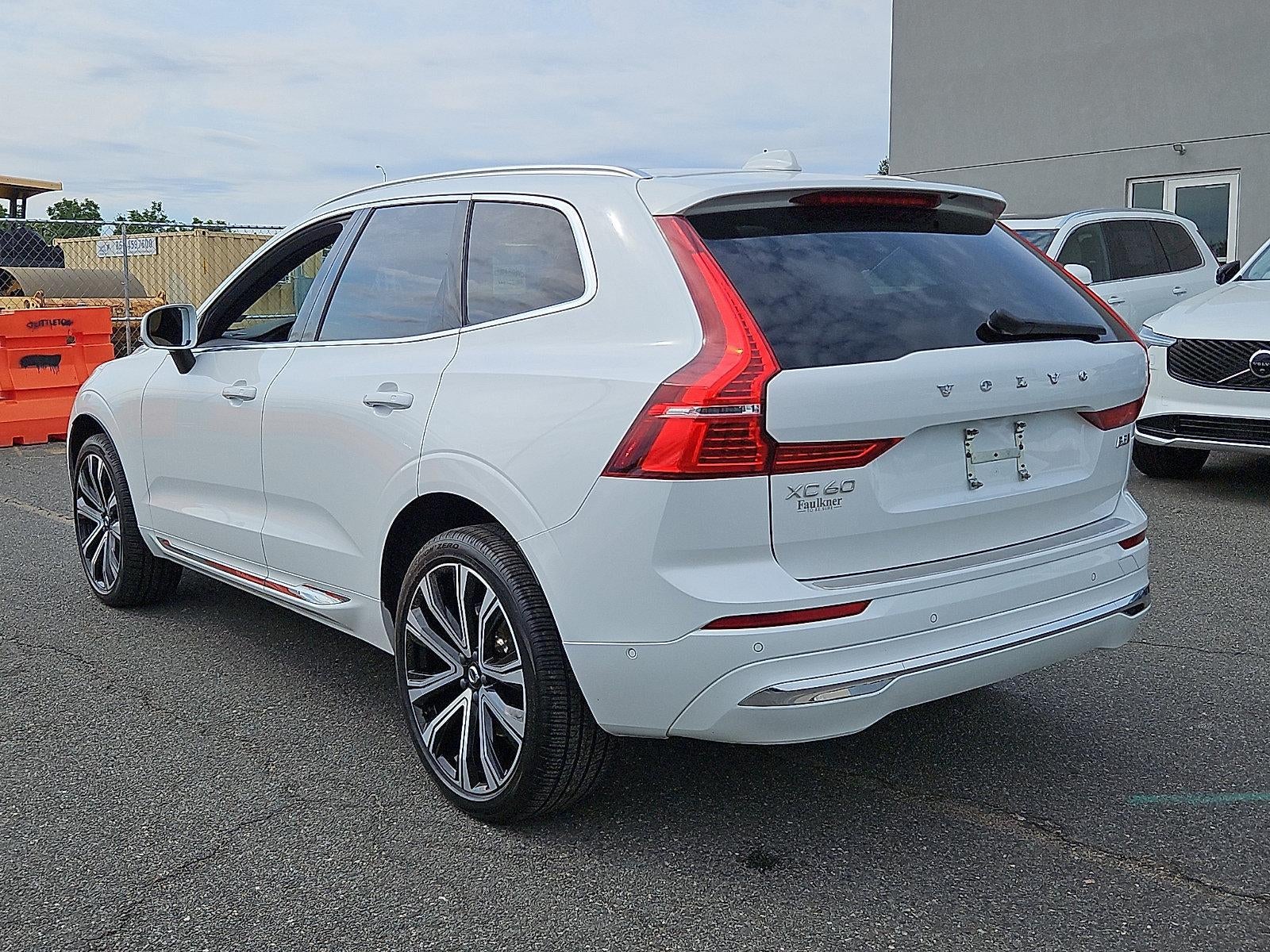 2023 Volvo XC60 B5 AWD Ultimate Bright Theme