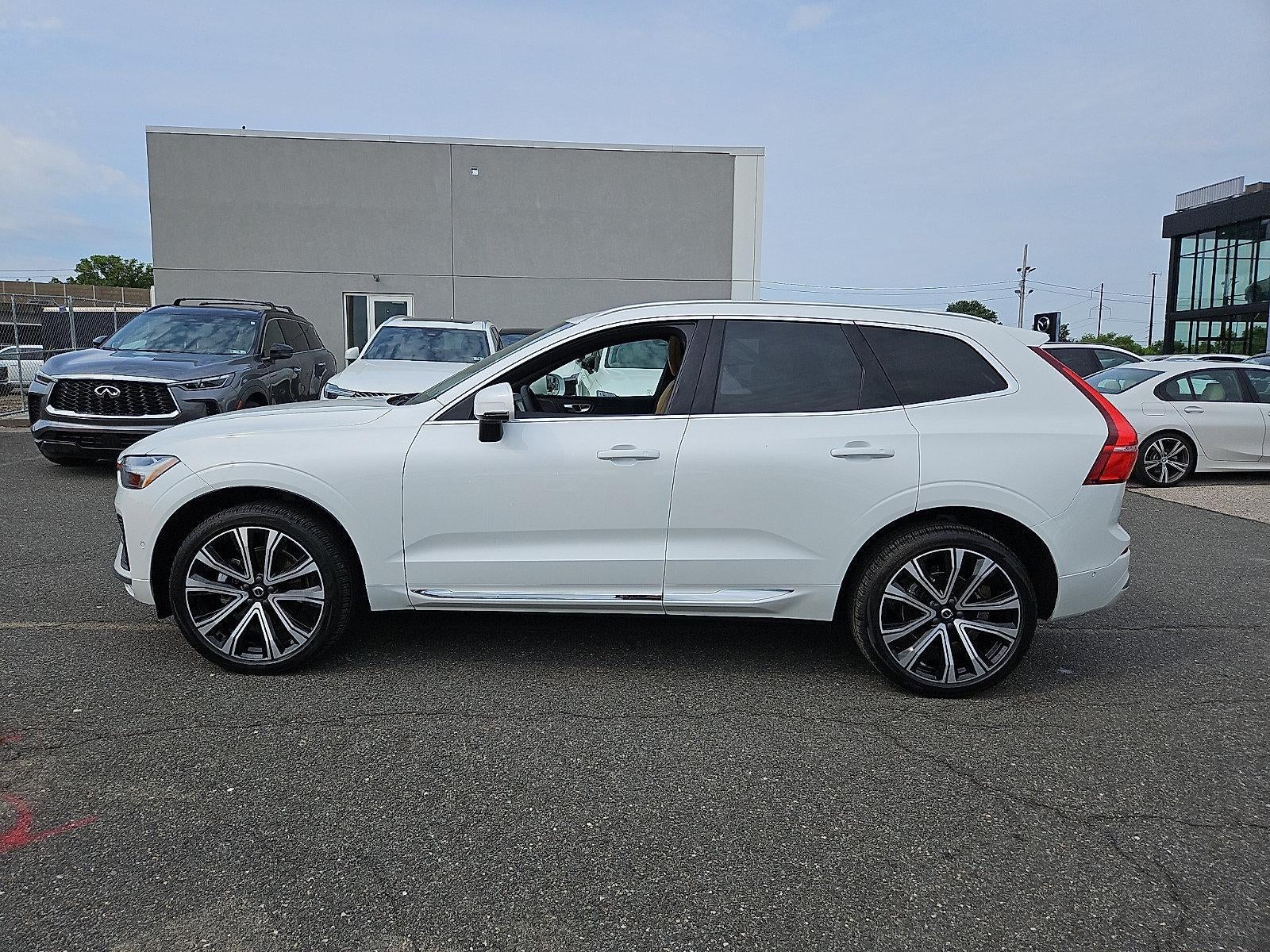 2023 Volvo XC60 B5 AWD Ultimate Bright Theme
