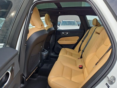2023 Volvo XC60 B5 AWD Ultimate Bright Theme