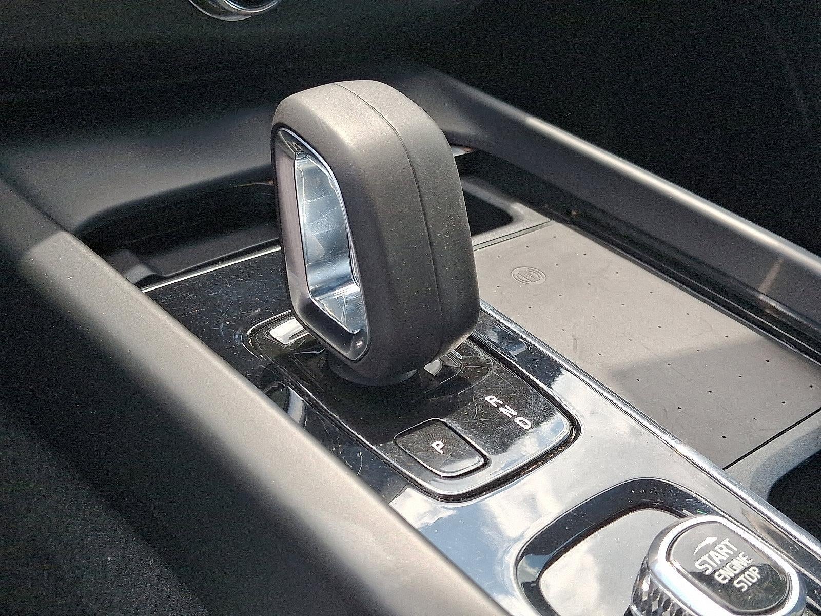 2022 Volvo XC60 B5 AWD Momentum