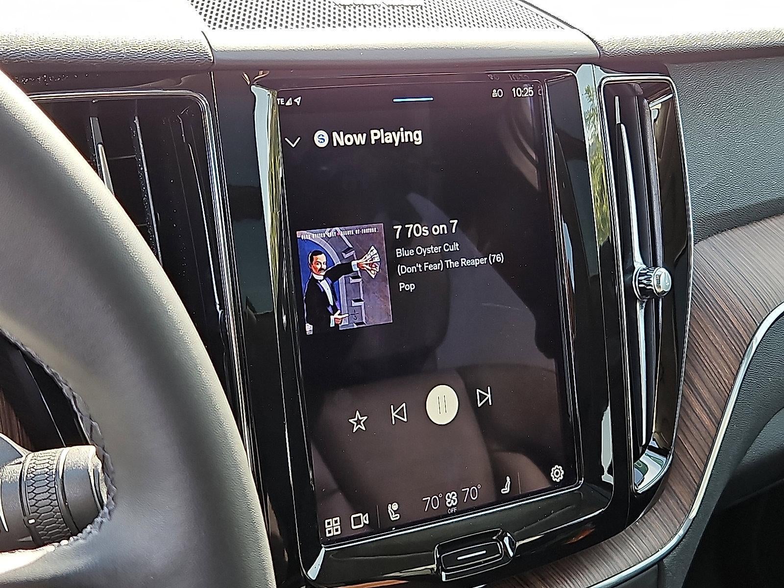 2022 Volvo XC60 B5 AWD Momentum