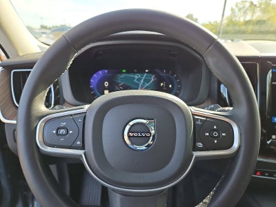 2022 Volvo XC60 B5 AWD Momentum