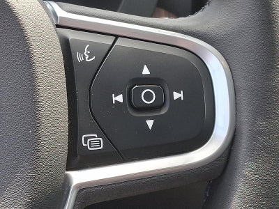 2022 Volvo XC60 B5 AWD Momentum