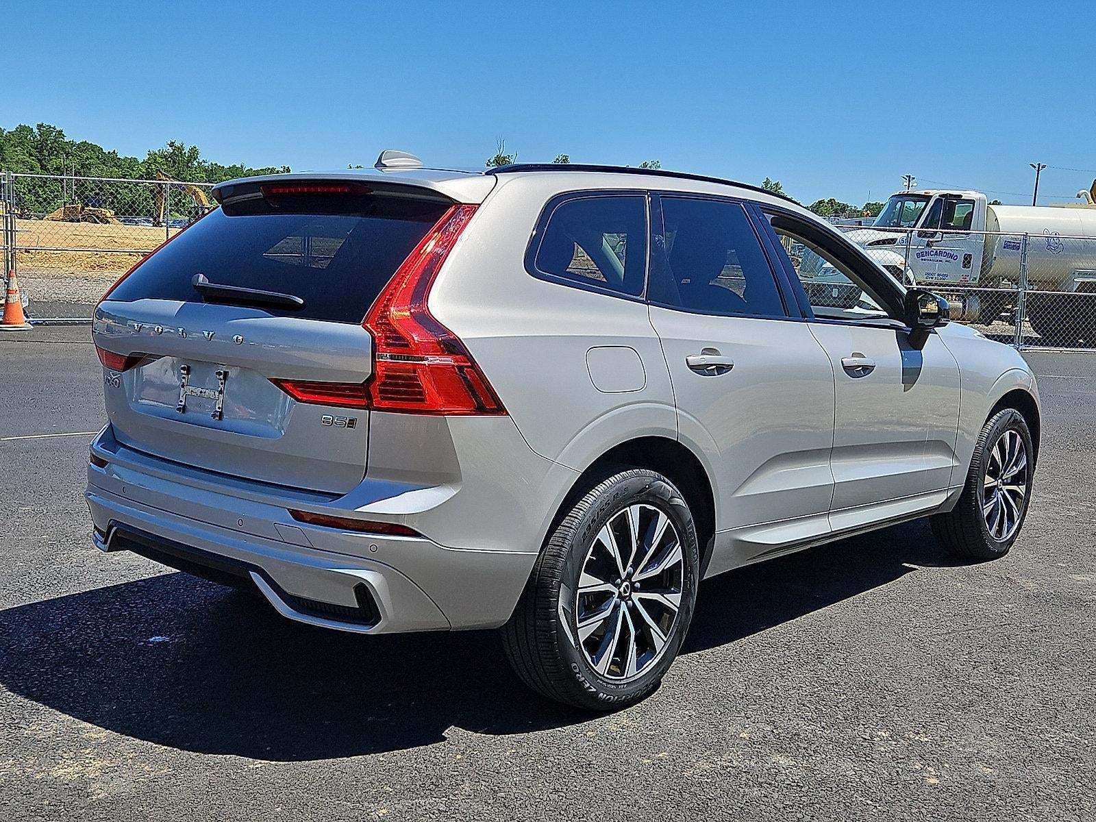 2024 Volvo XC60 B5 AWD Core Dark Theme