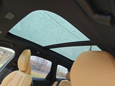 2024 Volvo XC60 B5 AWD Ultimate Dark Theme