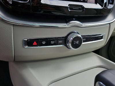 2023 Volvo XC60 B5 AWD Core