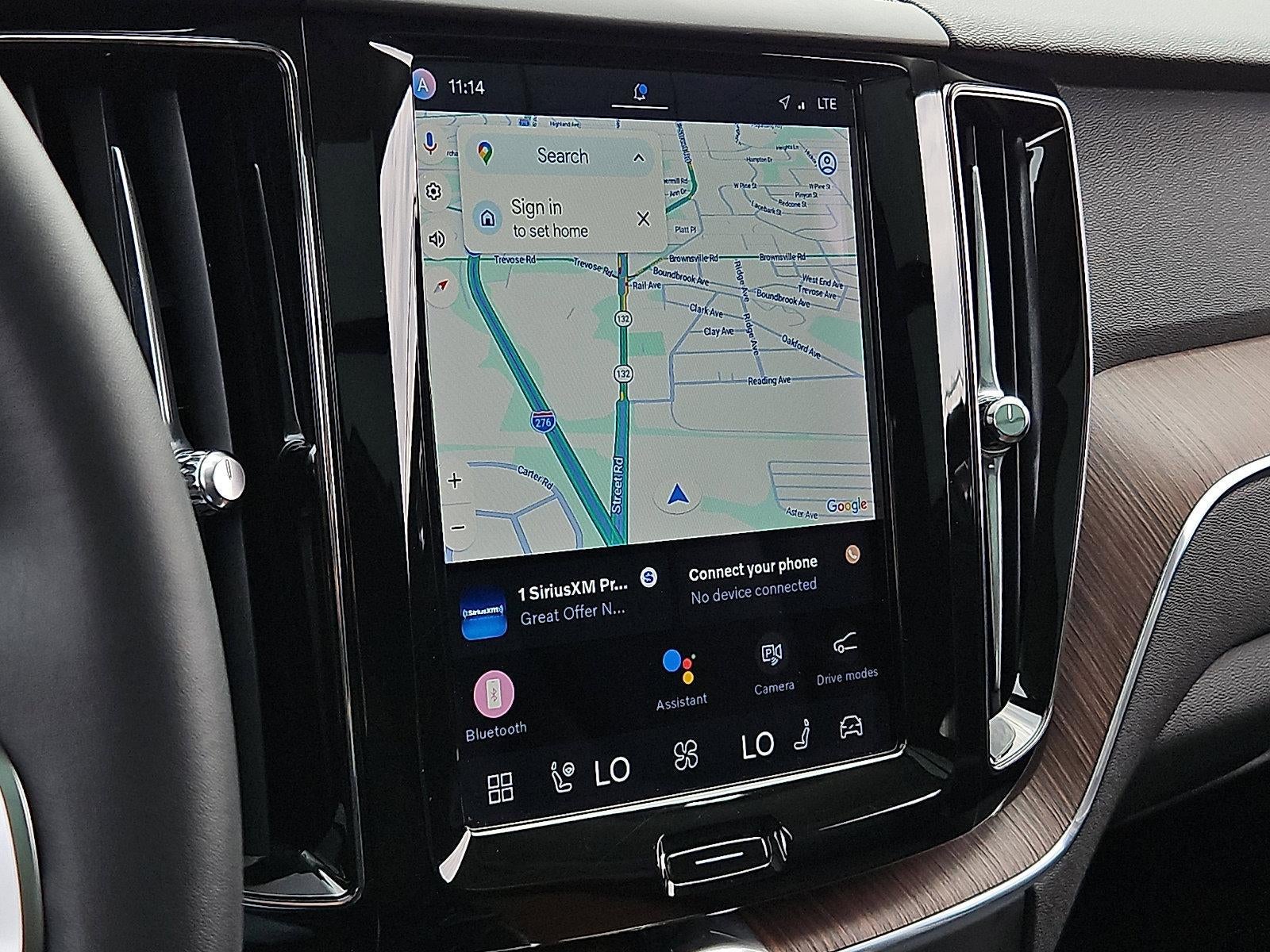2023 Volvo XC60 B5 AWD Plus Dark Theme