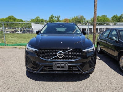 2023 Volvo XC60 B5 AWD Plus Dark Theme