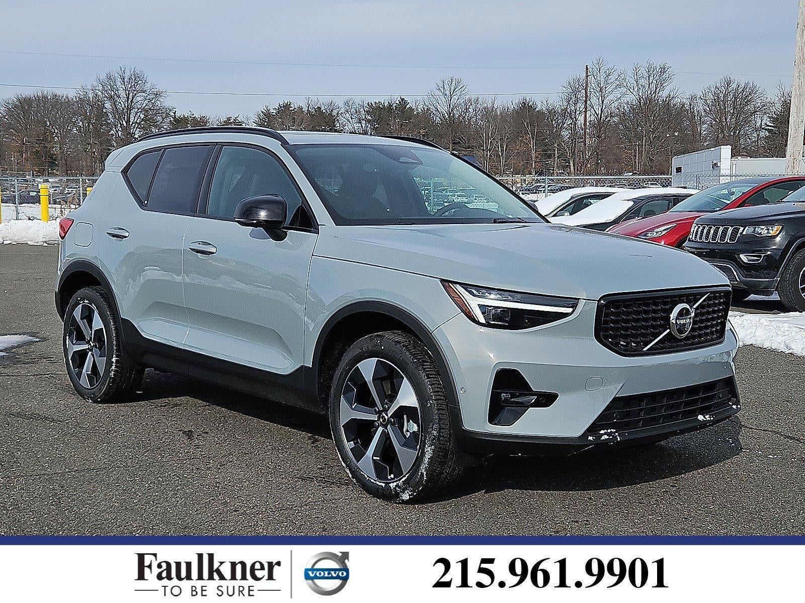 2026 Volvo XC40 B5 AWD Plus