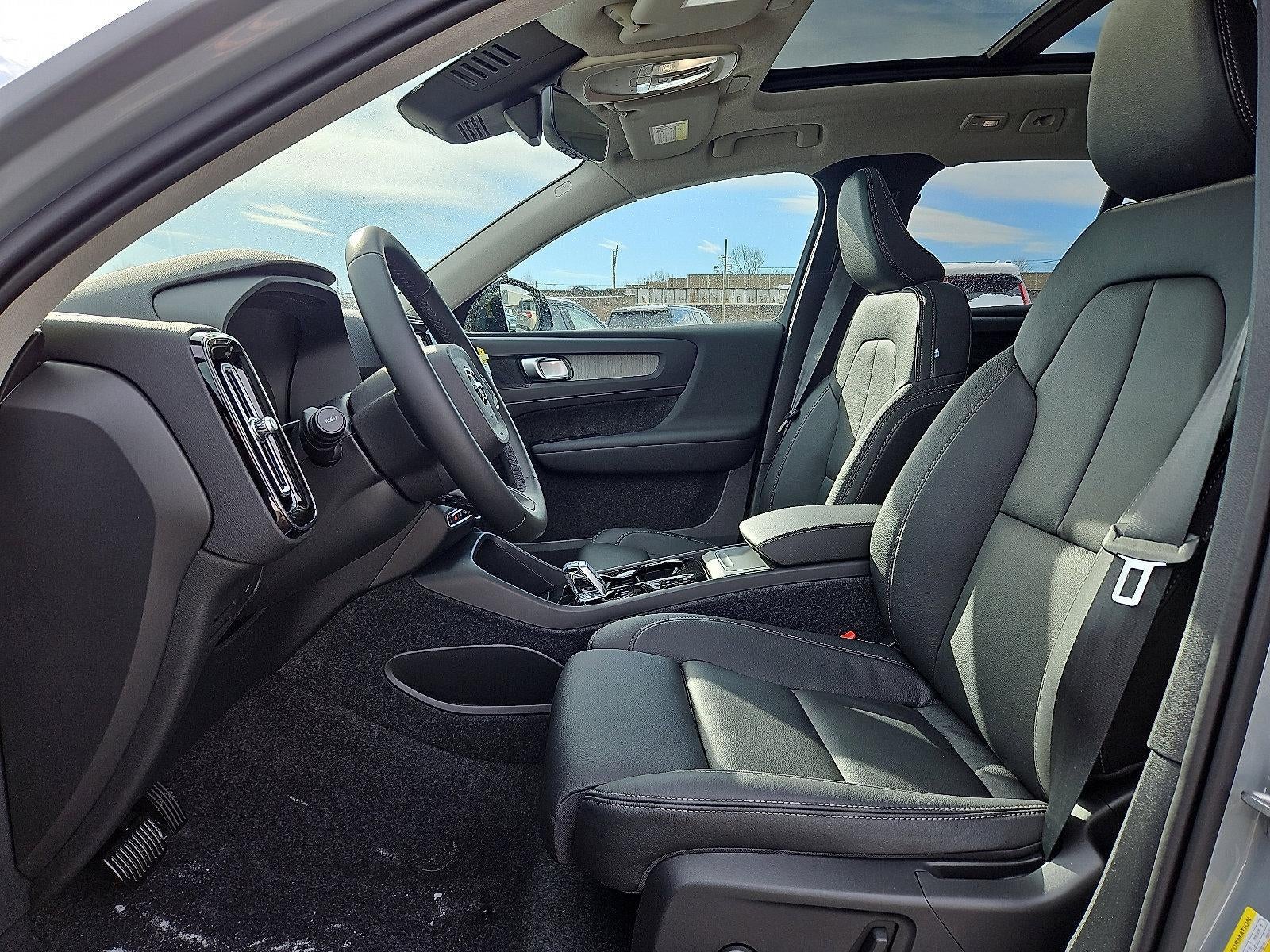 2026 Volvo XC40 B5 AWD Plus