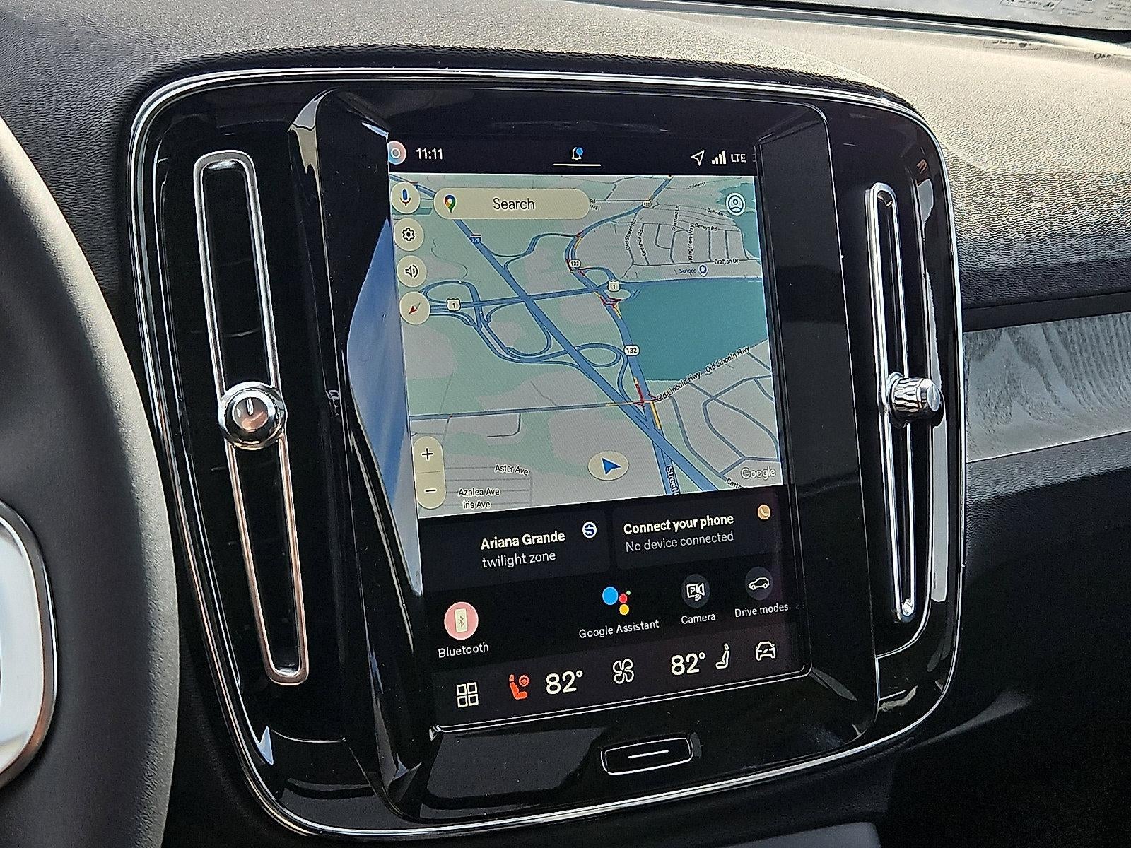 2026 Volvo XC40 B5 AWD Plus