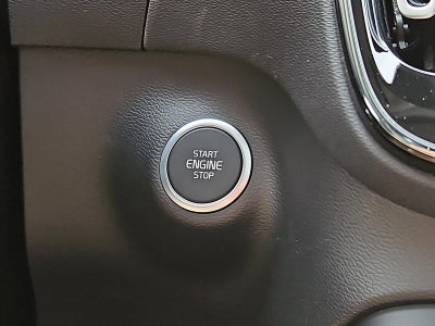 2026 Volvo XC40 B5 AWD Plus