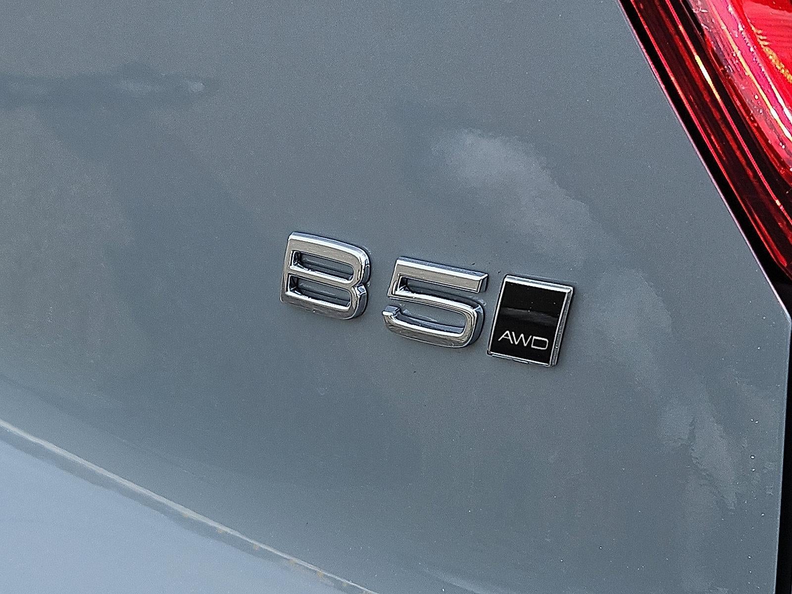 2026 Volvo XC40 B5 AWD Plus